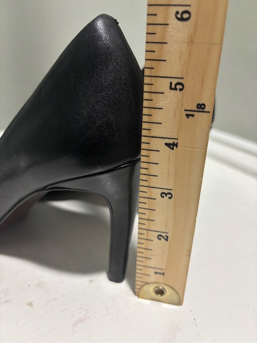 Cole Haan Grand Classic Black Pointed-Toe Women's Pumps-size 7B - Picture 10 of 10